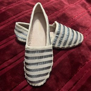 CHARTER CLUB Espadrille Slip On Shoe Canvas Silver Stripes Metallic